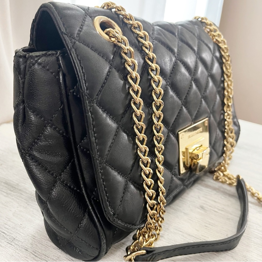 Michael Kors Black Quilted Gold Chain detail Crossbody Handbag - Picture 2 of 16
